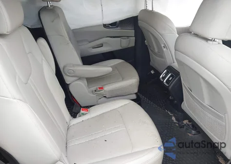 2022 Kia Sorento Hybrid S z USA, uszkodzony, nr VIN KNDRGDLG2N5107368